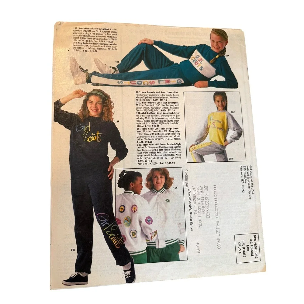 Vintage‎ 1989-1990 Girl Scout Catalog Uniforms Badges Ephemera Scouting History